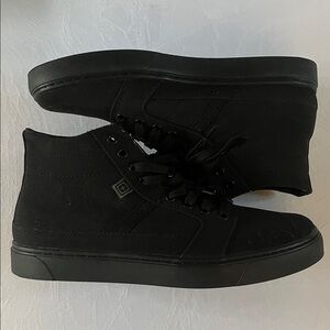 Men's 511 Stache Sneakers with Vibram soles 007 triple black size 10.5, NWOB